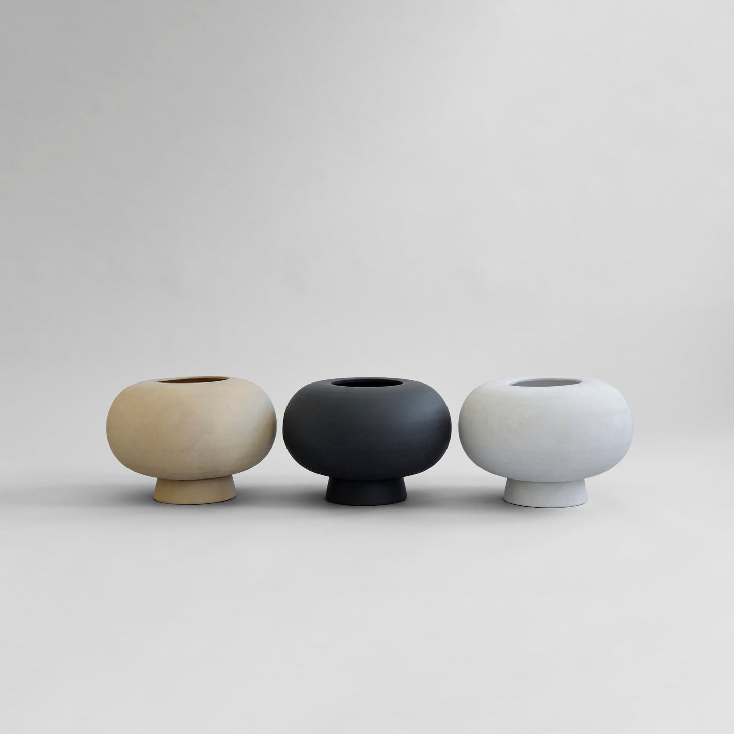 Kabin Vase, Fat, Black