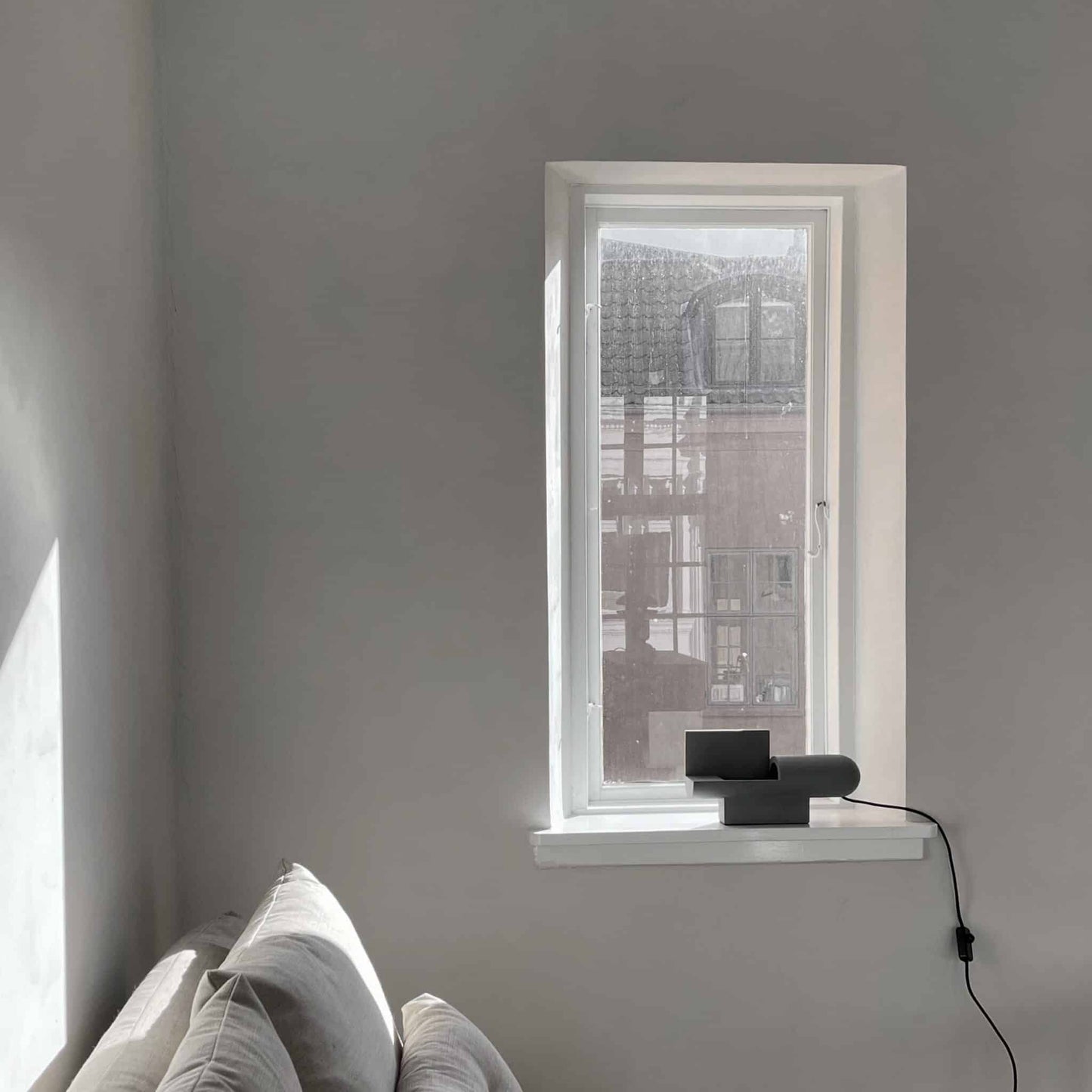 Brutalist Lamp, concrete - grey