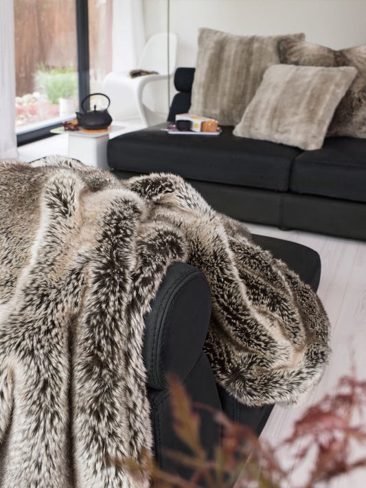 Deka Winter Home, Yukonwolf